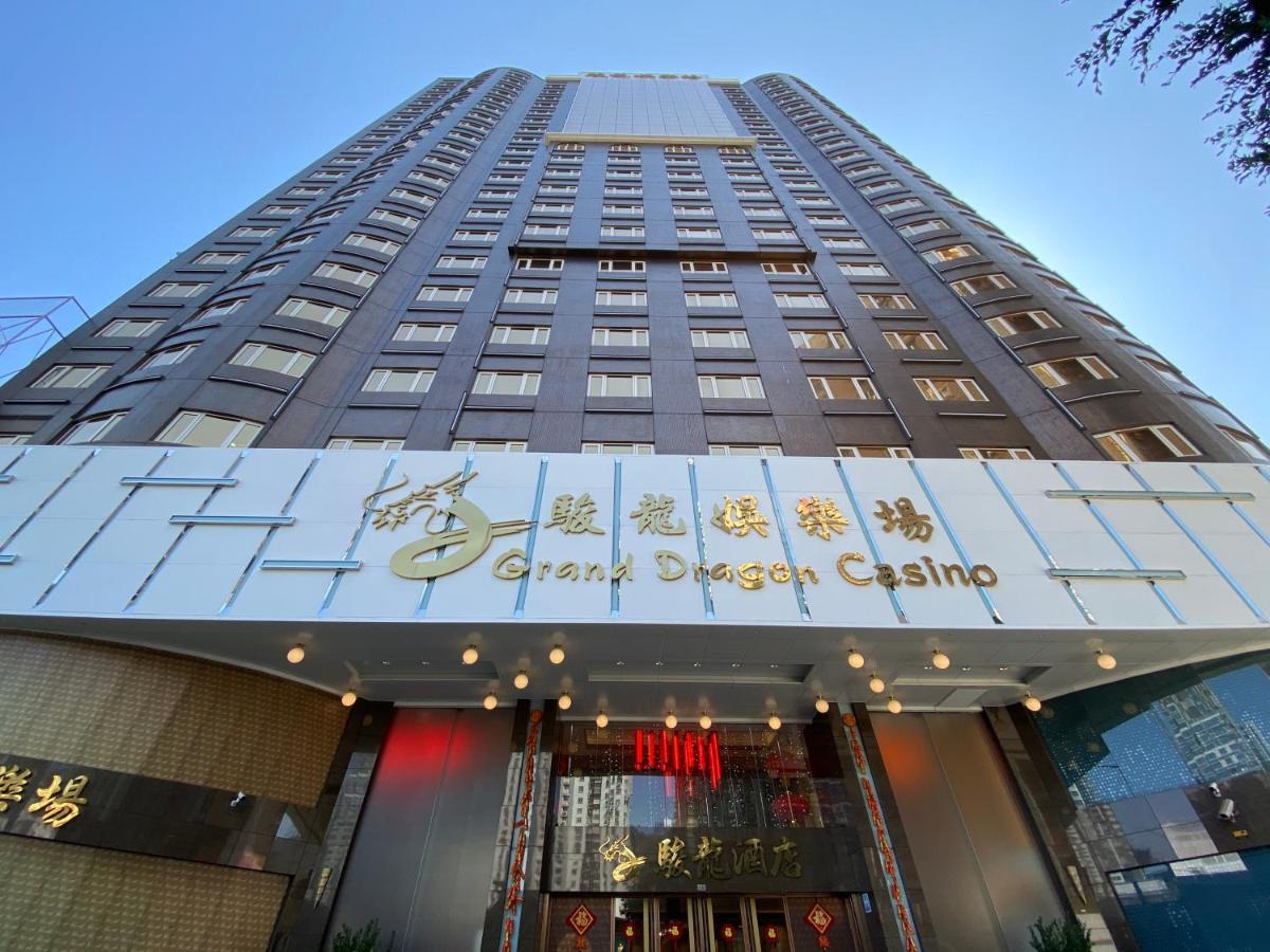 Grand Dragon Hotel Macau Exterior photo